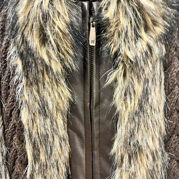 Peter Nygard Faux Fur Vest in Brown and Tan - Picture 3 of 7